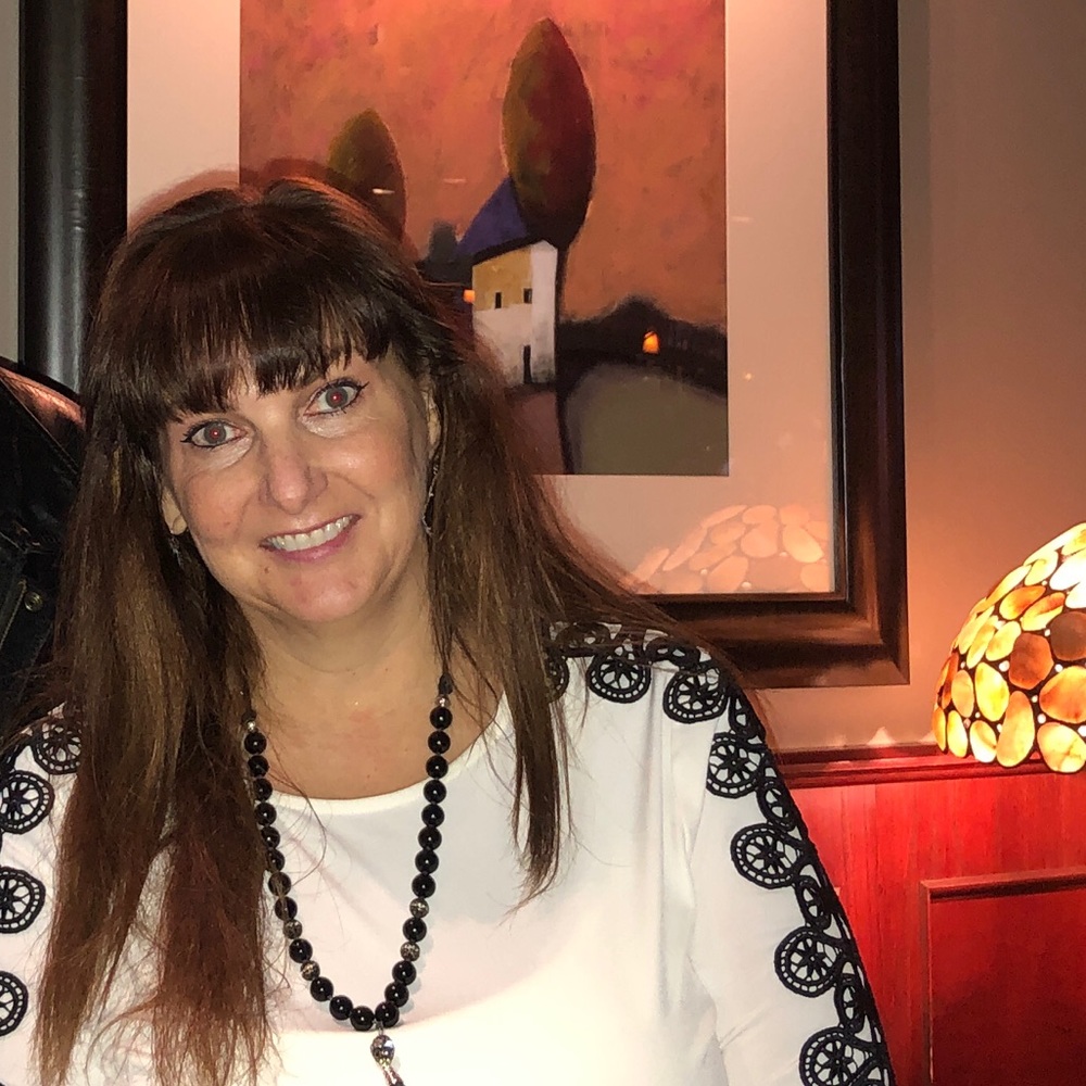 Meet your Posher, Lisa